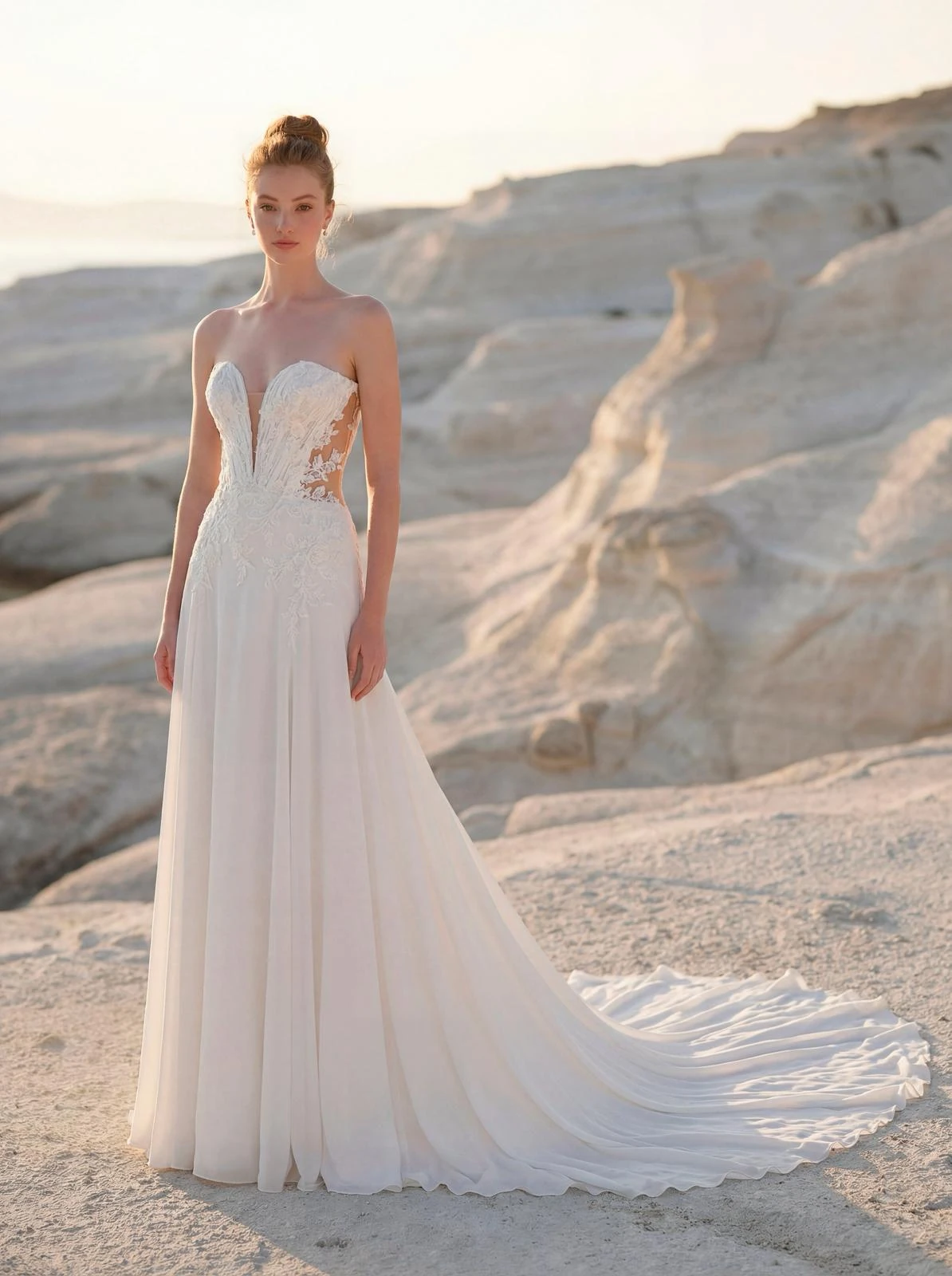 Abito da sposa Morilee: abito a figura intera nel paesaggio roccioso